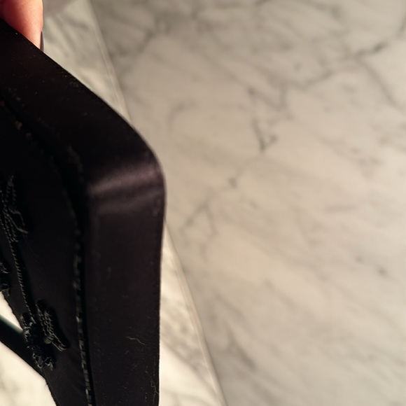 Beautifully beaded evening handbag. Perfect for your upcoming black tie events! - Picture 4 of 7